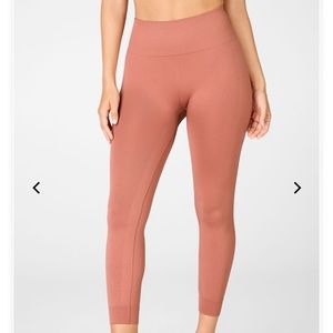 NWT FABLETICS HIGH WAISTED SEAMLESS 7/8 LEGGING XS